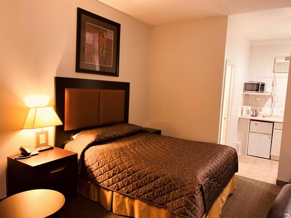 Red Carpet Inn & Suites Calgary Exterior photo
